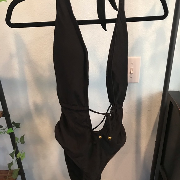 Open Front Tie Sexy swimsuit - Picture 2 of 4